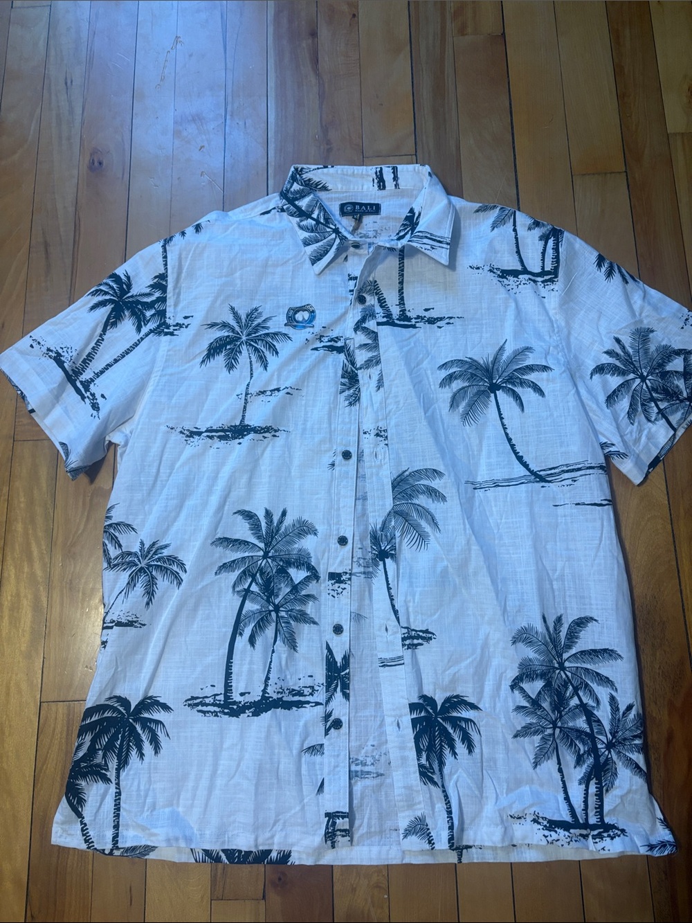 Bali Men’s Short-Sleeve Palm Button-Down Shirt - White & Black